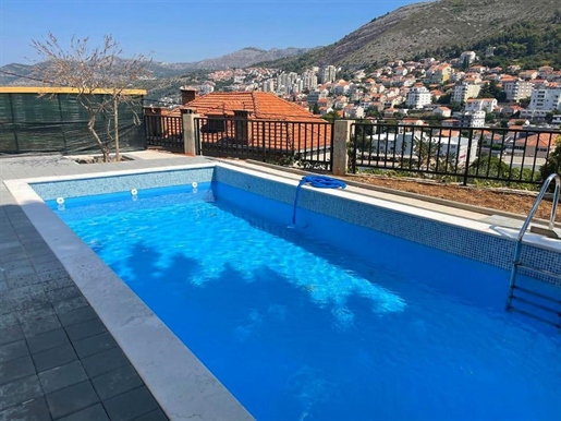 Gästehaus in Dubrovnik mit Swimmingpool und Meerblick