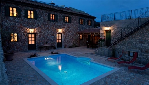 Nice stone villa with swimming pool in Bribir near Crikvenica