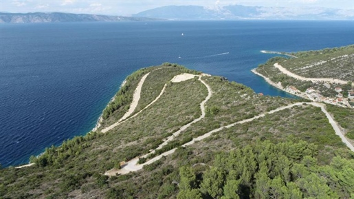 Agro land plot for sale in Jelsa area, on Hvar island - 1st line to the sea