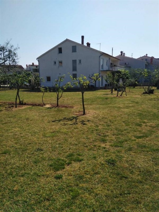 Apart-House with 7 apartments in Valbandon with great investment potntial