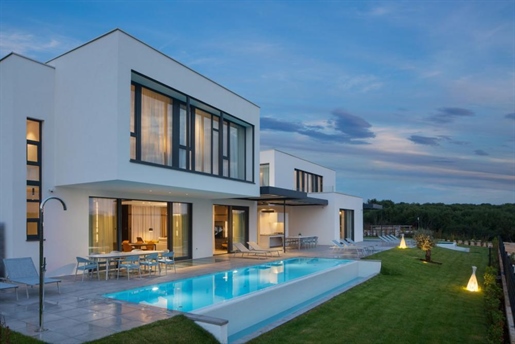 Sensationelle 5 -Villa in modernem Design in Bale, nur wenige Kilometer vom berühmten Rovinj entfern