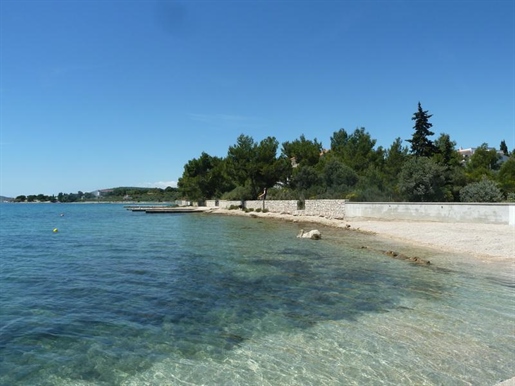 First line land plot in Pirovac, right by the sea