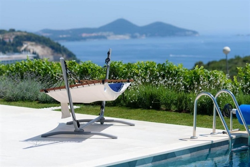 Fantastische moderne Villa mit Meerblick am Stadtrand von Dubrovnik