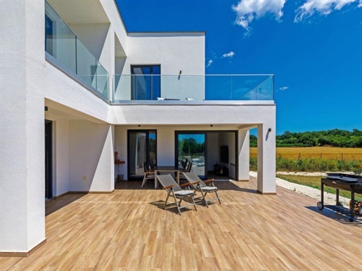 Impressive modern villa in Marčana on more than 2 ha of land!
