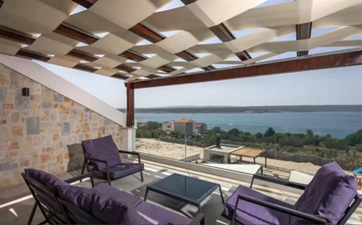 Wunderschöne Villa in der Gegend von Zadar mit Blick auf das Meer