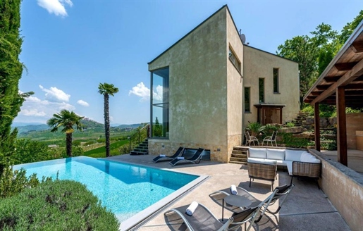 An extraordinary design villa with a swimming pool in an exceptional location in Motovun area