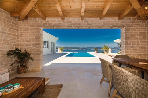 Exklusive Villa mit Panoramablick auf das Meer in Crikvenica, eine der besten Luxusvillen in der Reg