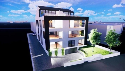 Duplex penthouse of contemporary design in Rovinj, only 200 meters from the sea