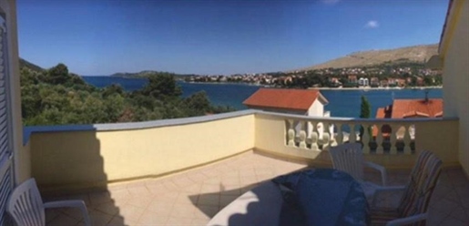 Wonderful location just 30 meters from the sea - house for sale in Grebastica, Sibenik area