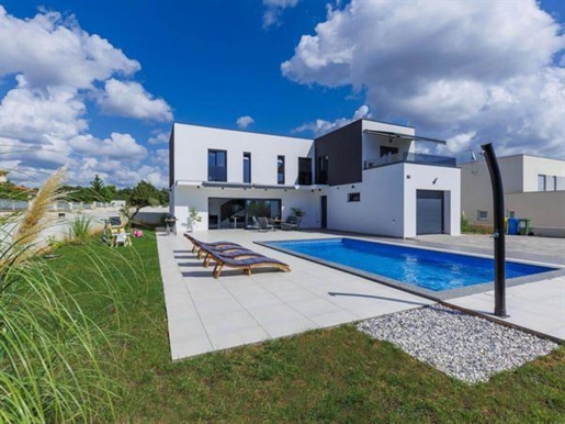 Bright new villa in Vodnjan area
