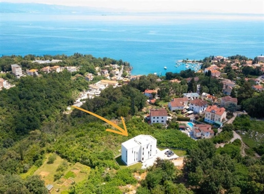 Luxury duplex in Ika, Opatija, for sale
