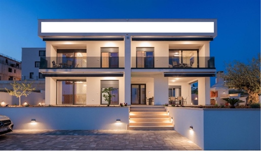 Luxury apart-house of 4 apartments in Sveti Filip i Jakov, Zadar area