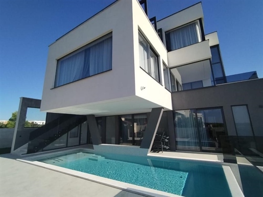 Stunning new modern villa in Medulin, 150 meters from the sea