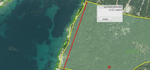 Agricultural land plot of waterfront location on Cres island