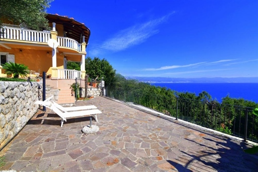 Enchanting villa in Kraj area near Moscenicka Draga with stunning sea views