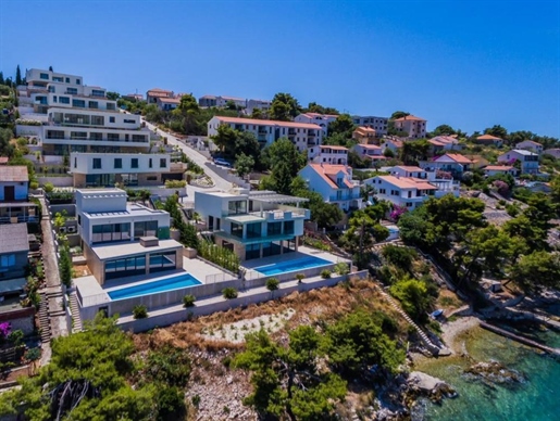Super-Luxus-Villa in der dritten Linie zum Meer auf Ciovo in einer neuen Wohnung