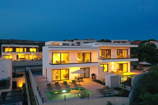 Exceptional modern duplex villas with swimming pool