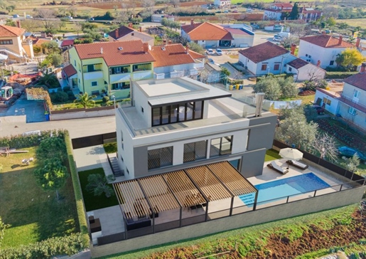 Brand-New super-villa in Rovinj, with swimming pool