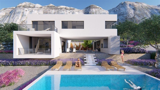 New villa under construction on Omis riviera