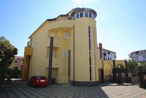 Mini-Hotel, North and Middle Dalmatia, Sibenik, 850 sq.m, 1 250 000 €