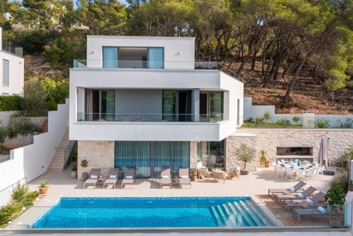 Marvellous newly built villa on Brac island with swimming pool and beautiful views