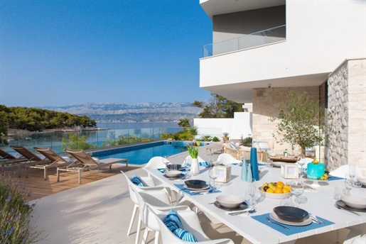 Marvellous newly built villa on Brac island with swimming pool and beautiful views