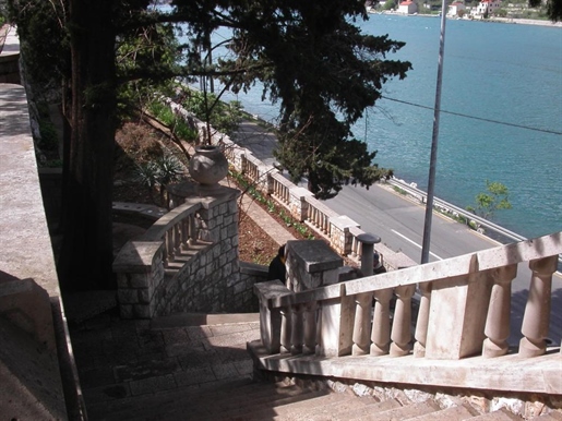 Magnificent palazzo on the 1st line to the sea in Dubrovnik near luxury yachting marina