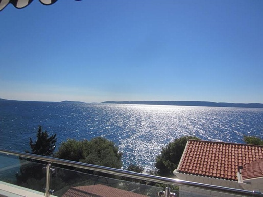 Luxury penthouse on Ciovo for sale, just 20 meters from the sea, exclusive residence
