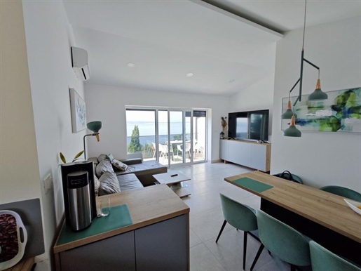 Ideales Penthouse in perfekter Lage von Crikvenica, 300 Meter vom Meer entfernt