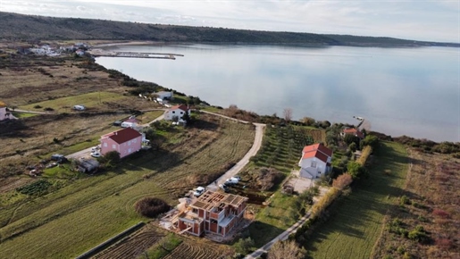 Wonderful new villa in Zadar area, just a few steps from wateredge