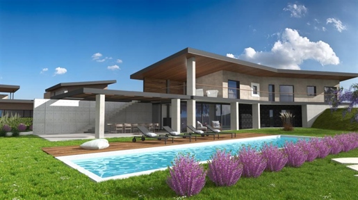 Luxury villa under construction with panoramic views in the area of Vodnjan