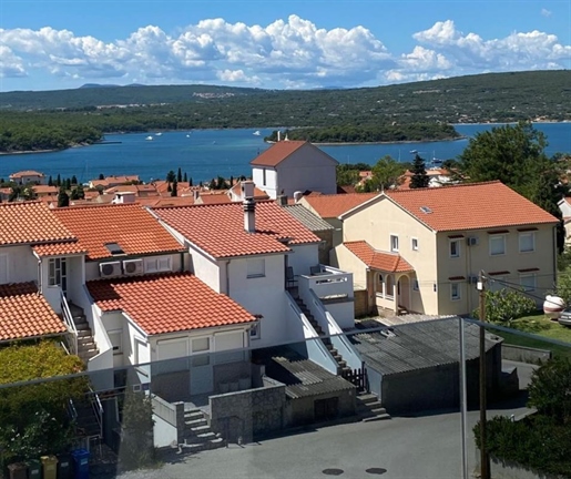 Fully furnished 4 villa 300 meters from the sea in Punat, Krk