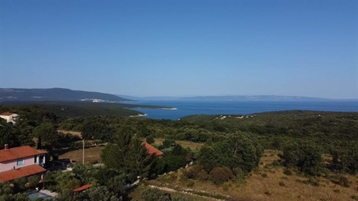Huge estate in Peruški, Marčana with sea views