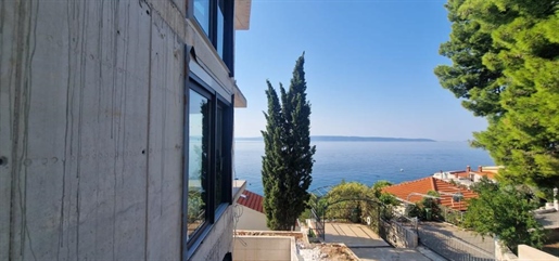 Fantastic new apartment on Ciovo only 60 meters from the sea