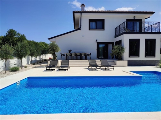 Wonderful villa with swimming pool in Krnica, Marčana