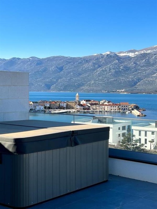 Modern villetta with sea views and swimming pool near Zadar