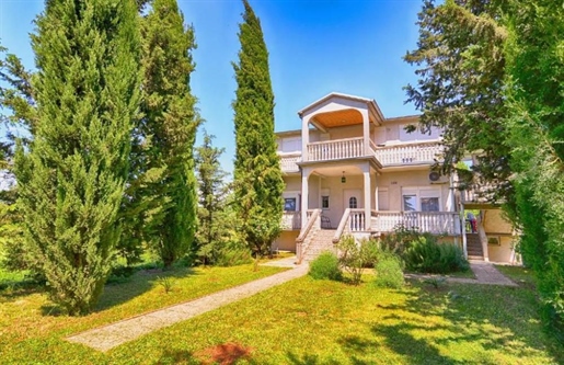Solid realty in Valbandon, Fažana - ideal for tourism