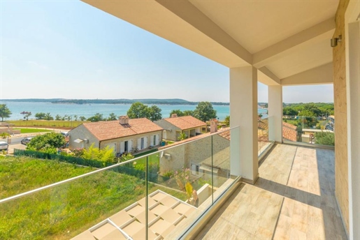 Super-Property in Medulin only 100 meters from the sea