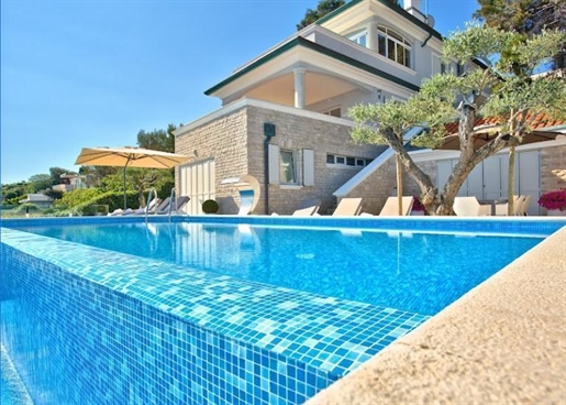 Absolutely unique seafront villa for sale in Umag area, private beach