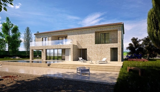 Hervorragende Mischung aus modernem und traditionellem Design für neue Villa in Motovun