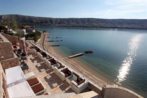 Waterfront hotel on the first row to the sea on Pag for sale and for lease