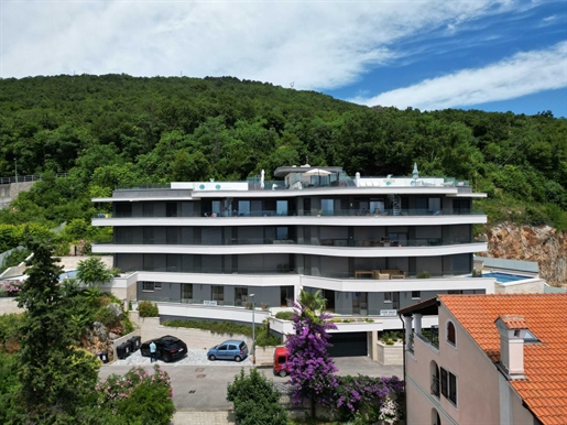 Discounted! Apartment in new building in Opatija with sea view and garden 75m2, for sale