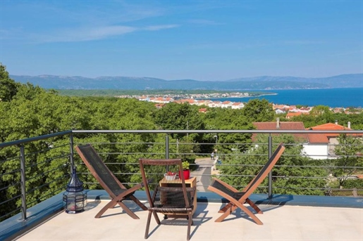 Luxury property in Malinska, with romantic sea views