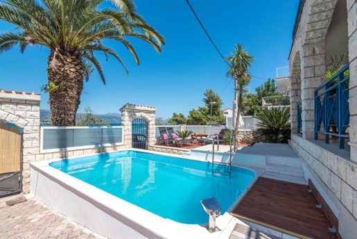 Kroatien Villa kaufen am Meer in der Gegend von Trogir