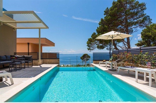Perfekte neue Villa an der Makarska Riviera