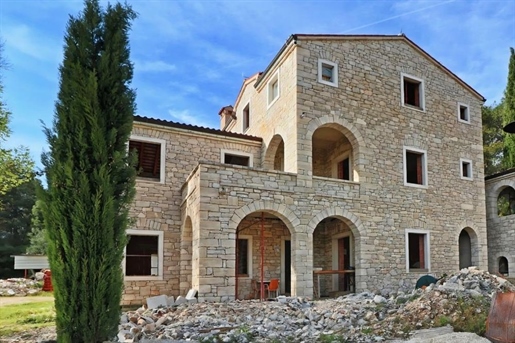 Magnificent stone villa in Rovinj area, second-to-none property