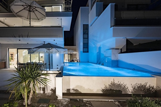 Seven pearls of Adriatic - seven luxury villas in Trogir area, 1st row to the sea