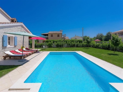 Villa mit Swimmingpool in der Gegend von Marcana