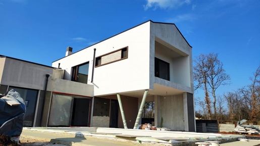 Moderne Villa mit Meerblick in Krnica im Bau
