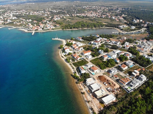 Extraordinary offer of the 1st line modern villa in Zadar area